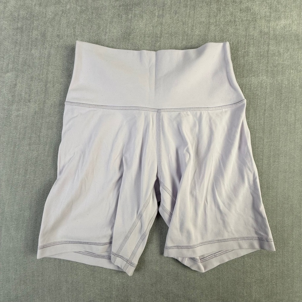 Aritzia Golden High Rise Biker Shorts Lavender Purple Size 6‎ 116699
